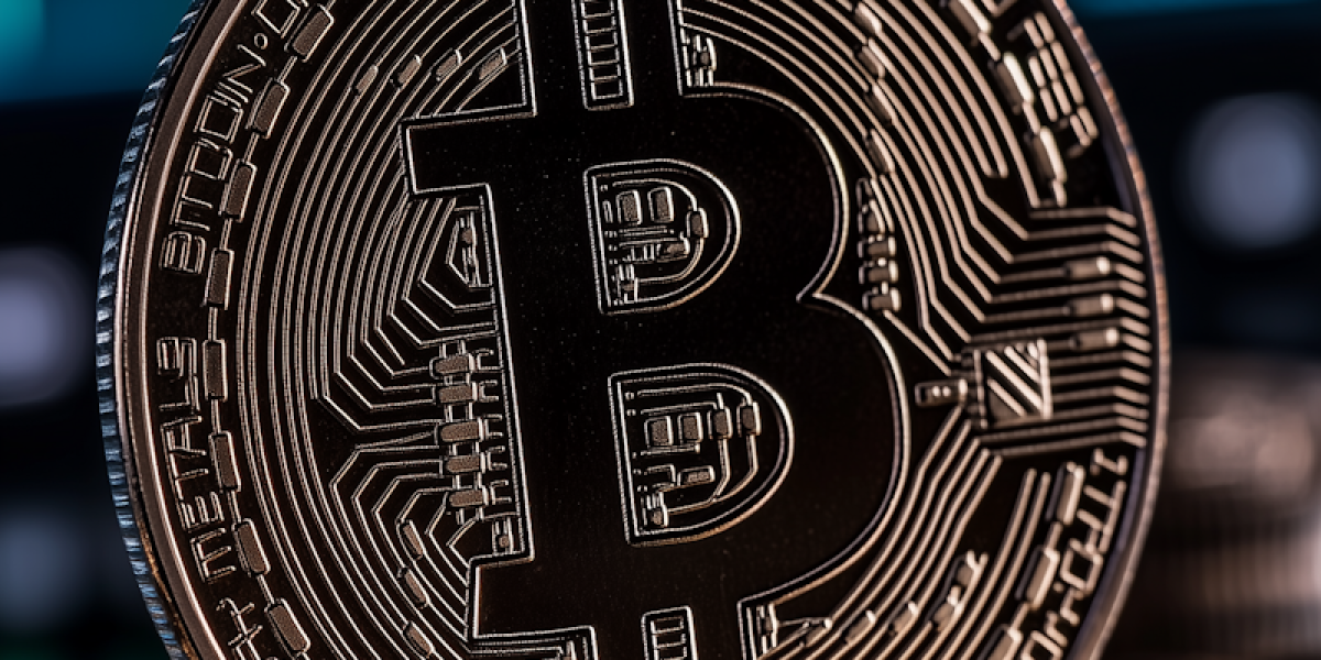 Stablecoins aim to combine crypto convenience with fiat stability, but their designs and risks vary widely. This article explains the three main types—fiat-coll...